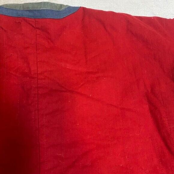 Quilted Womens Blanket Jacket Coat Wood Buttons Red Multicolor Vneck Collarless - Picture 8 of 11